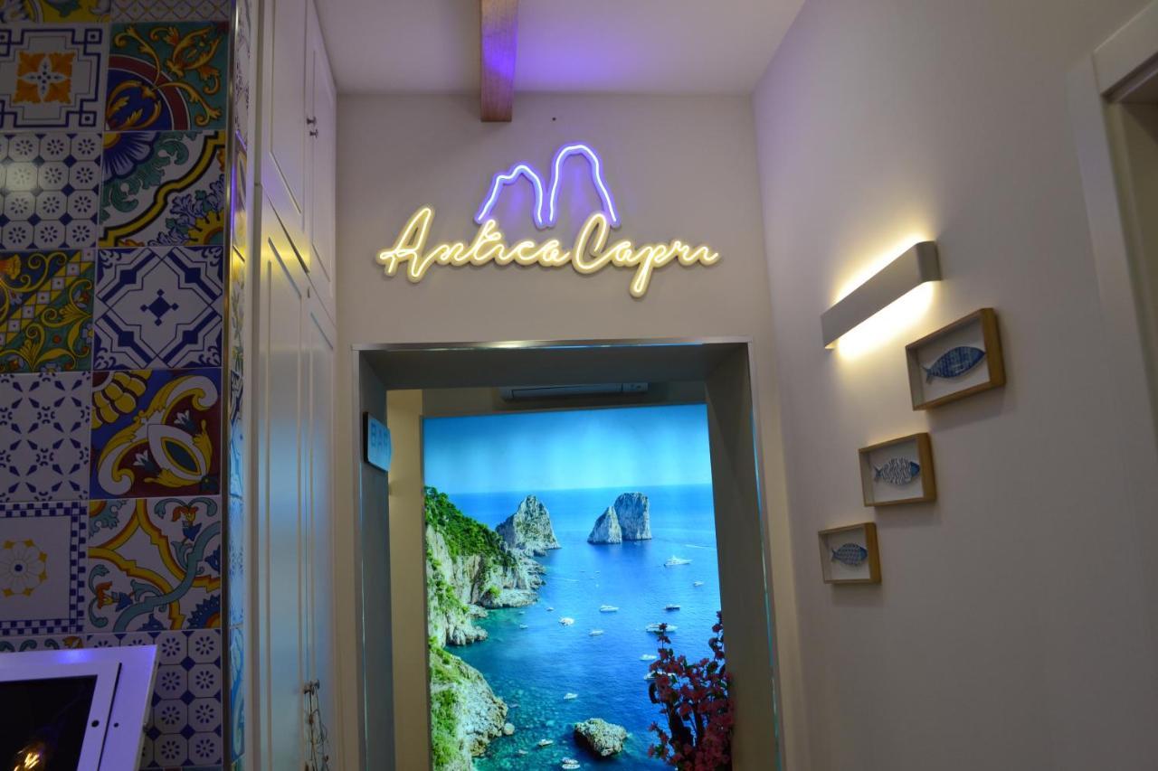Antica Capri Couette-café